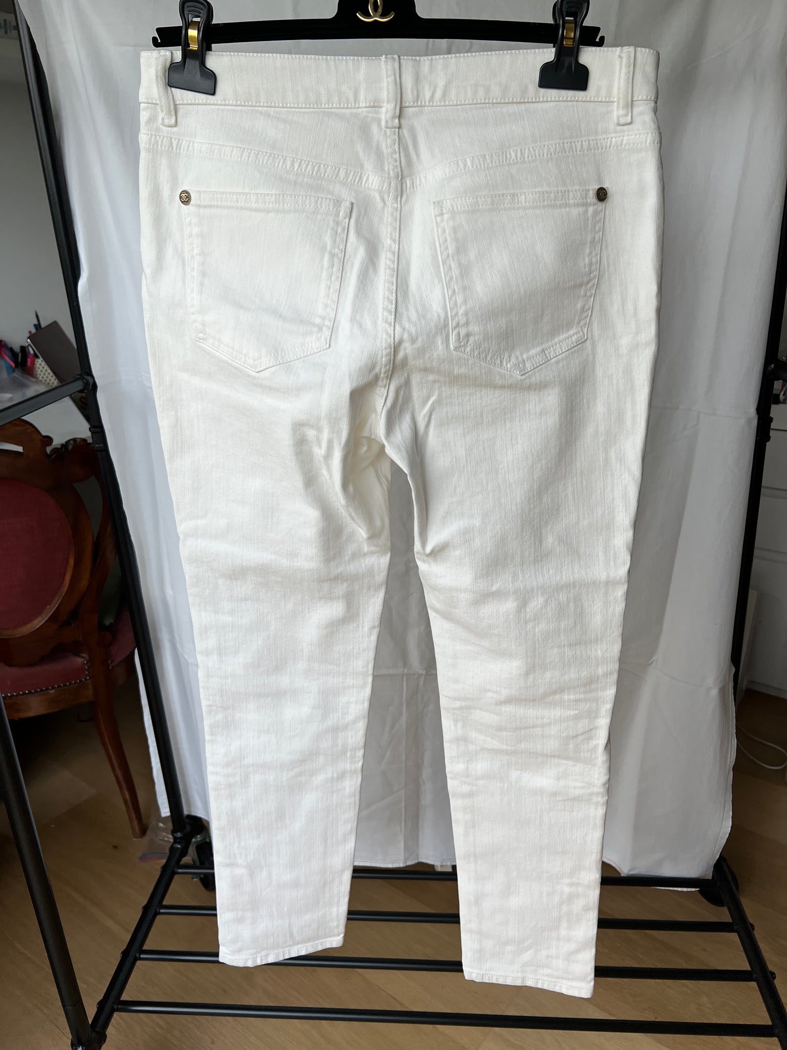 Chanel White Jeans in Size 42 - Lou's Closet
